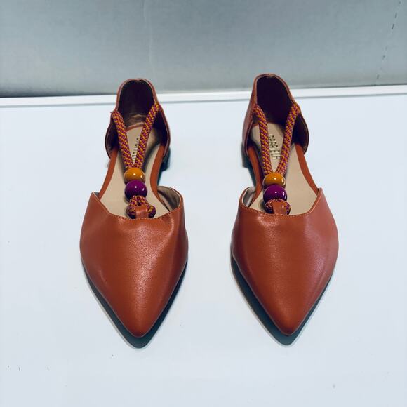 Gabriela Pumpkin Orange Beads Pointed Toe Flats Size BRAZIL 37 US 8 - Picture 2 of 12